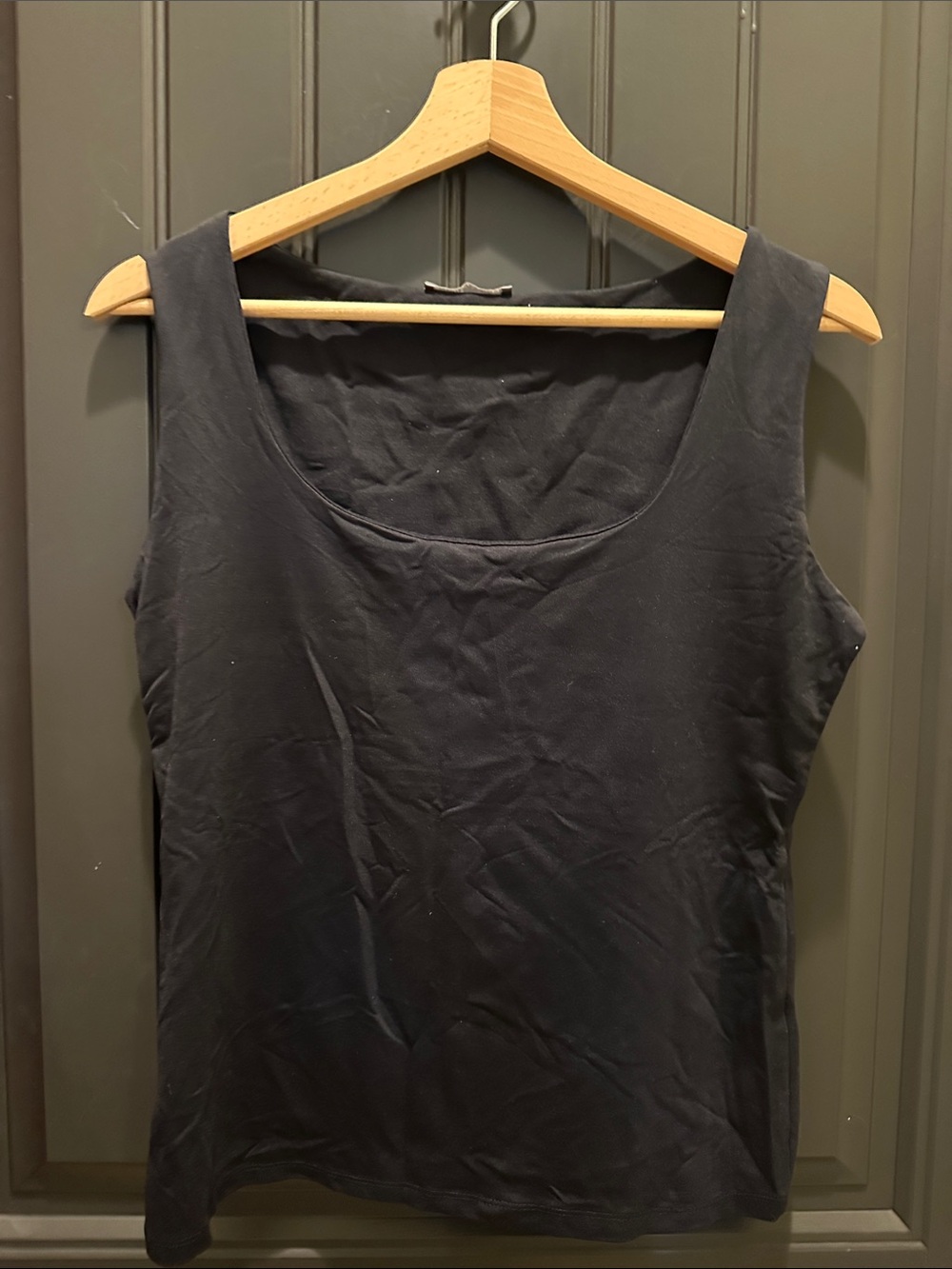 Zara Basic Scoop Neck Black Tank Top - Everyday Layering Essential L